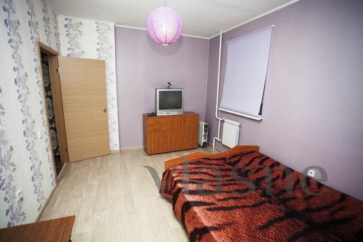 One bedroom apartment in the center, Tyumen - apartment by the day