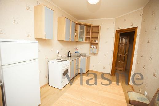 Bedroom bright new apartment, Tyumen - apartment by the day