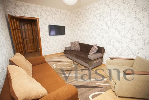 Bedroom bright new apartment, Tyumen - apartment by the day