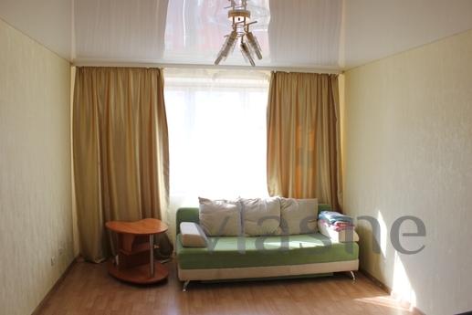 Bedroom large bright apartment, Tyumen - apartment by the day