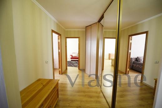 Bedroom bright apartment, Tyumen - apartment by the day