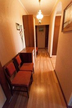 Bedroom cozy apartment, Tyumen - apartment by the day