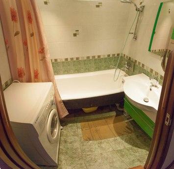 Bedroom cozy apartment, Tyumen - apartment by the day