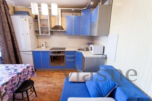 Two-bedroom apartment in the center of t, Tyumen - apartment by the day