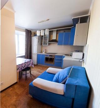 Two-bedroom apartment in the center of t, Tyumen - apartment by the day
