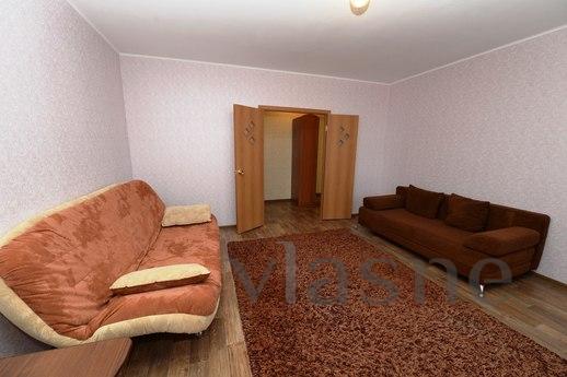 Bedroom cozy apartment, Tyumen - apartment by the day