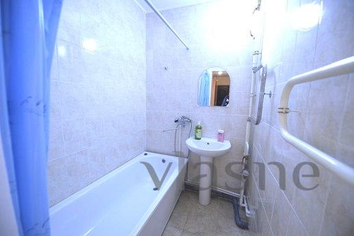 Bedroom cozy apartment, Tyumen - apartment by the day