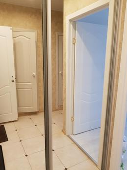 Apartment Suite on Academician Yangel St, Moscow - apartment by the day