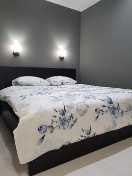 I rent 1-ku not far from the metro station Academician Yange