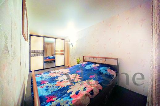 2 bedroom apartment in the center, Yekaterinburg - apartment by the day