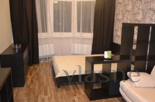RENT at night, hours, days. Rent a cozy apartment near the m