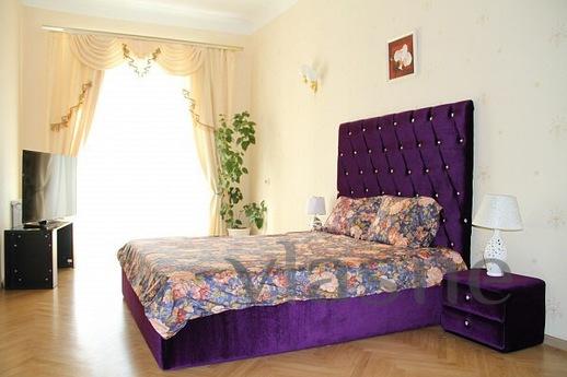 Rent, cozy bright apartment! Near the bus station, on-site c
