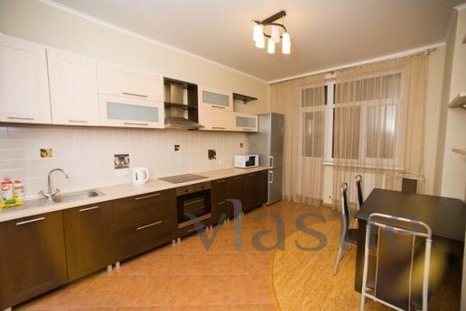Apartment for rent, proprietress, Yekaterinburg - apartment by the day