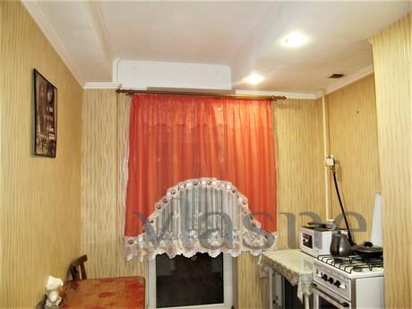 Apartment for rent, Verkhnyaya Pyshma - apartment by the day