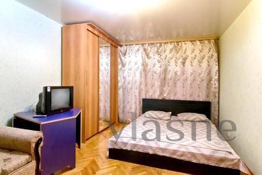 apartment with cosmetic repairs, furniture and appliances. W