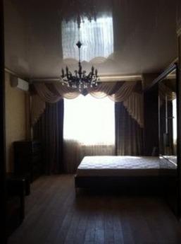 Rent apartment on the day, at night, on the clock. Cozy, lar