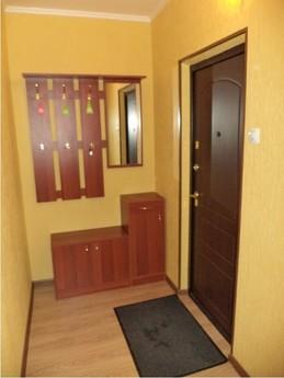 1 bedroom apartment on the Embankment, Nizhnevartovsk - apartment by the day