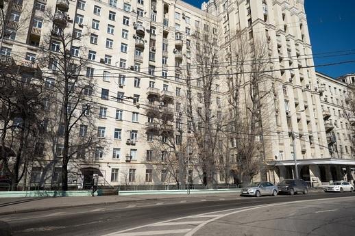 The apartment on the night m. Kiev, Moscow - apartment by the day
