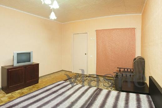 Apartment for rent on Shabolovskaya, Moscow - apartment by the day