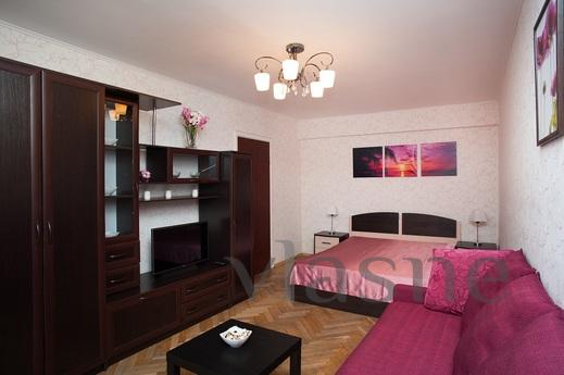 The apartment on the night m. St. 1905, Moscow - apartment by the day