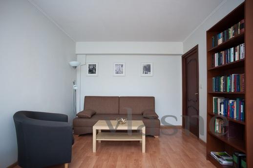 Apartment for rent near the metro, Moscow - apartment by the day