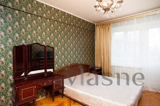 Apartment for rent on Krasnopresnenskaya, Moscow - apartment by the day