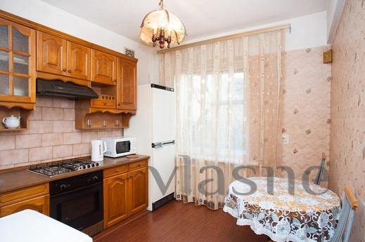 Apartment for rent on Krasnopresnenskaya, Moscow - apartment by the day