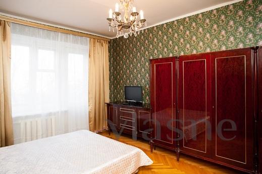 Apartment for rent on Krasnopresnenskaya, Moscow - apartment by the day