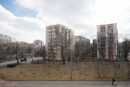1 bedroom apartment for rent, Moscow - apartment by the day