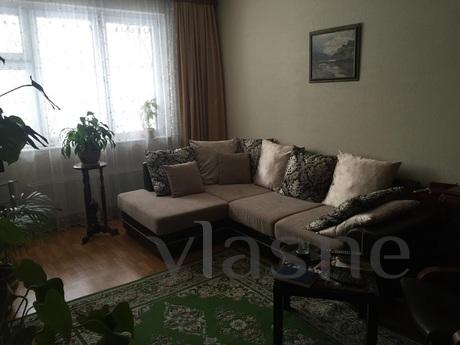 2-bedroom apartment for hours, days near the metro. The apar