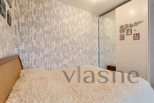 1 bedroom apartment near the metro, Moscow - apartment by the day