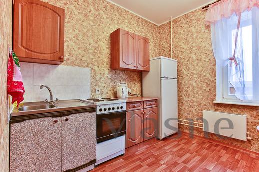 Large 2-bedroom apartment, Podolsk - apartment by the day