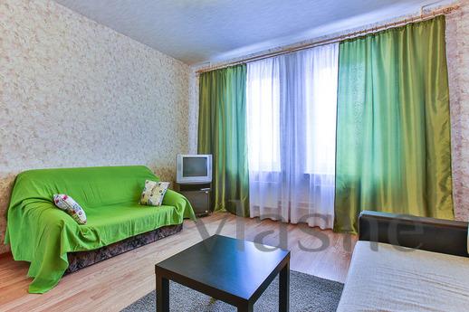 Large 2-bedroom apartment, Podolsk - apartment by the day