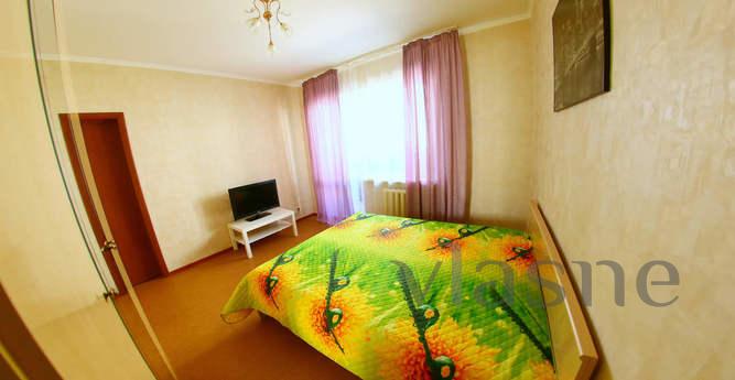 very spacious apartment, Irkutsk - apartment by the day