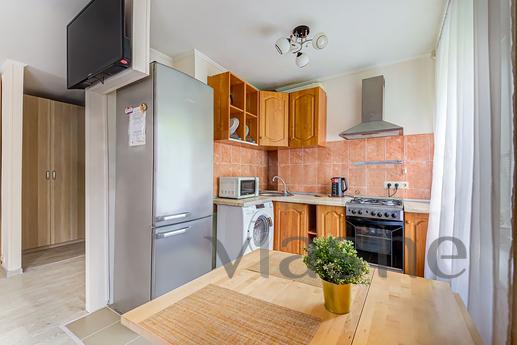 Cozy apartment near the metro, Moscow - apartment by the day