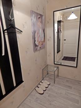 Nice apartment in the metro, Moscow - apartment by the day
