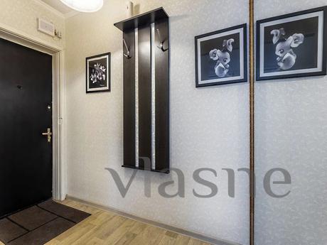 Nice apartment in the metro, Moscow - apartment by the day