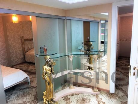 Exclusive apartment with glass roof, Moscow - apartment by the day