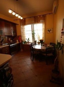 Apartment for rent near the metro, Moscow - apartment by the day