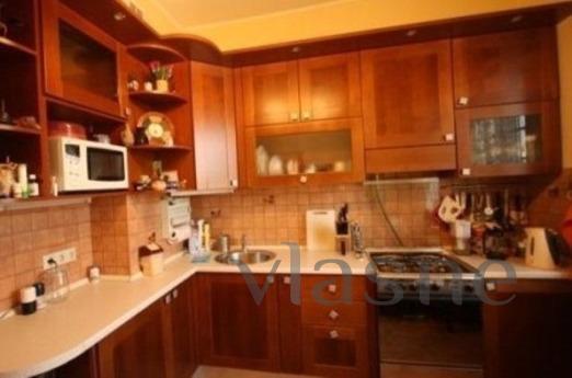 Apartment for rent near the metro, Moscow - apartment by the day