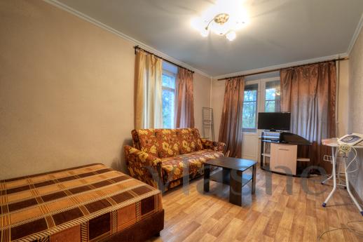 Situated in Moscow, this apartment features a balcony. The u