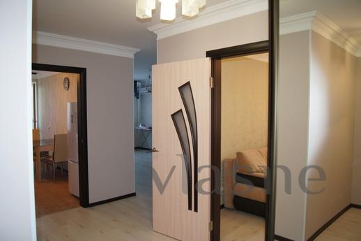 One-bedroom apartment near Neftegaz, Tyumen - apartment by the day