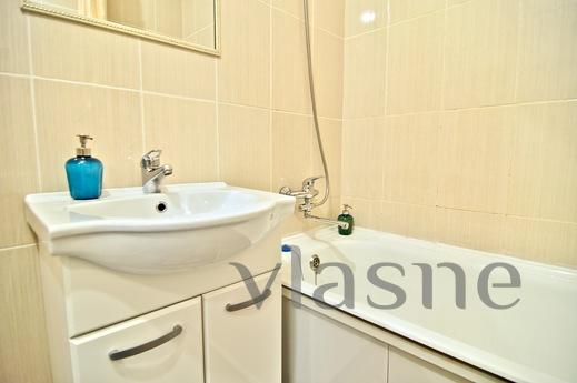 Sunny apartments (Qiwi), Saint Petersburg - apartment by the day