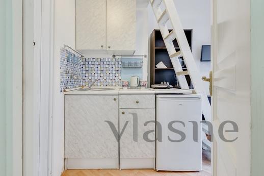 Rent 2-level STUDIO IN THE CENTER !! From the owner !!! View