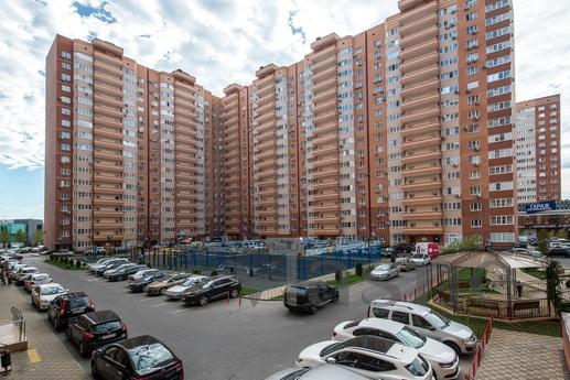 24-hour reservation and accommodation, Krasnodar - apartment by the day