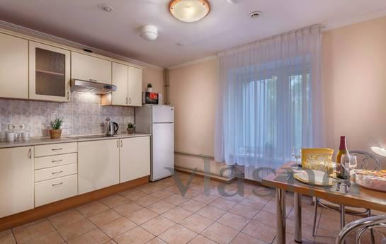 Елена Александровна Тарасова, Moscow - apartment by the day