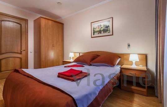 Two-room deluxe Volga apartment is located in the historical