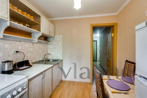 Daily Krasnoarmeyskaya 3 a, Ростов-на-Дон - апартамент за нощувки
