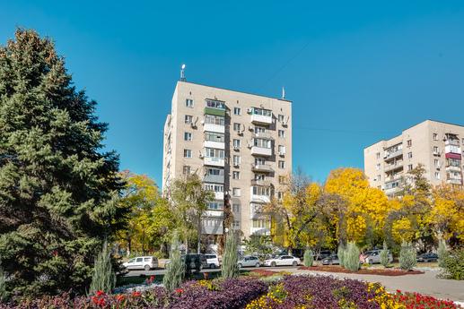 Daily Krasnoarmeyskaya 3 a, Ростов-на-Дон - апартамент за нощувки
