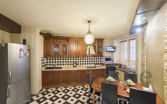 Cozy apartment for rent in Tyumen, Tyumen - apartment by the day